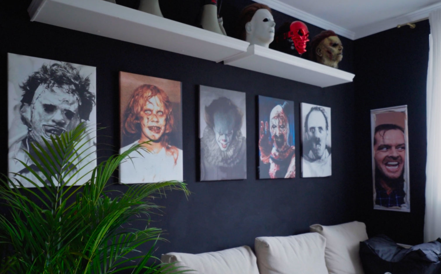 Das Filmzimmer in der SCHÖNER WOHNEN Trendfarbe "New Black"