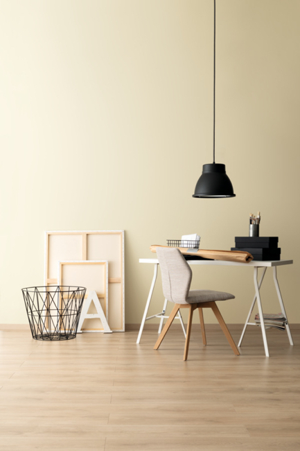 Beispiel für die SCHÖNER-WOHNEN-Farbe Designfarbe "Feines Pergamentgelb"