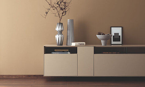 Interior Inspiration zum Thema "Brauntöne" in der SCHÖNER WOHNEN Designfarbe "Warmes Erdbraun"