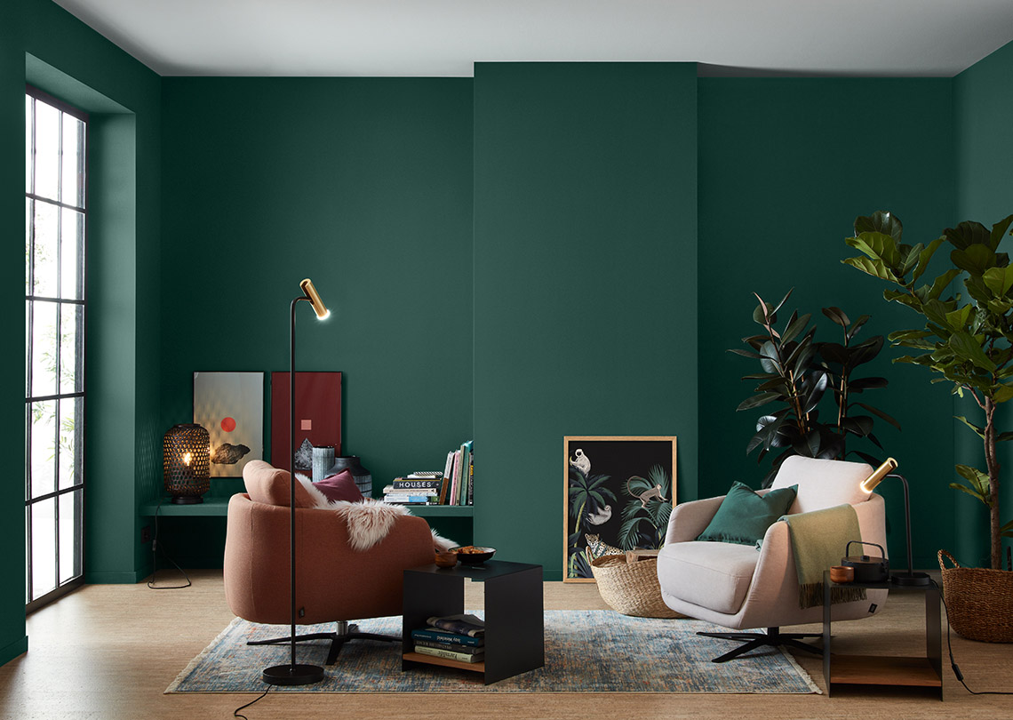 Wohnzimmer mit Pflanzen, Trendfarbe Jungle